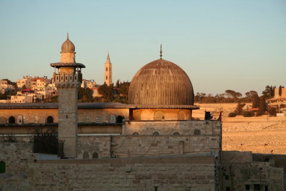 مسجد وكلمة و صورة 20120420-132950